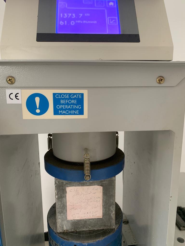 UNIAXIAL ROCK COMPRESSION MACHINE