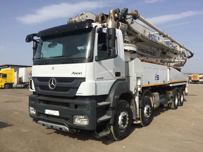 Concrete Pump Truck
